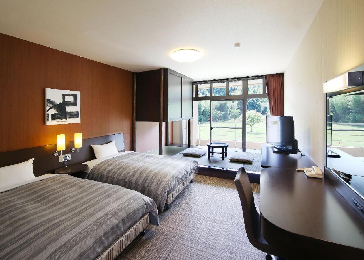 Route Inn Grantia Fukuoka Miyawaka - Wakita Onsen Exteriör bild