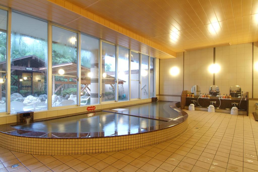 Route Inn Grantia Fukuoka Miyawaka - Wakita Onsen Exteriör bild